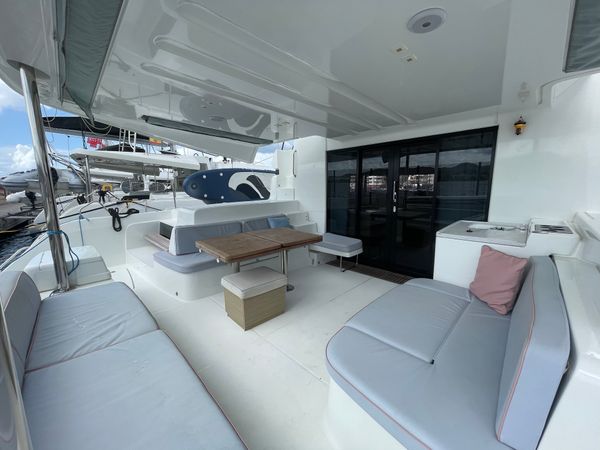 Lagoon 51 | Deb Elli