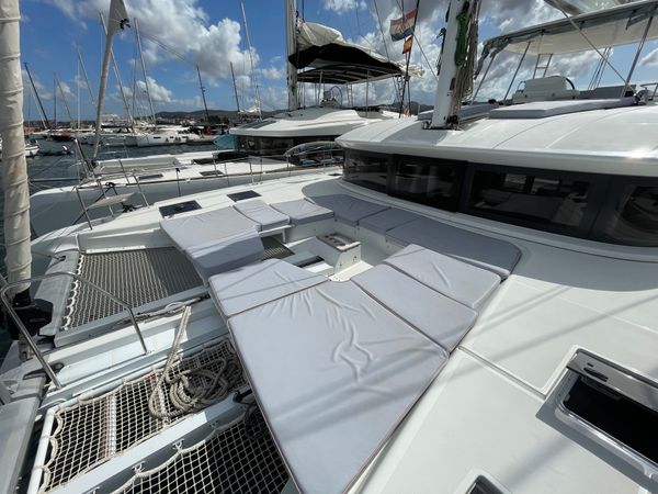 Lagoon 51 | Deb Elli