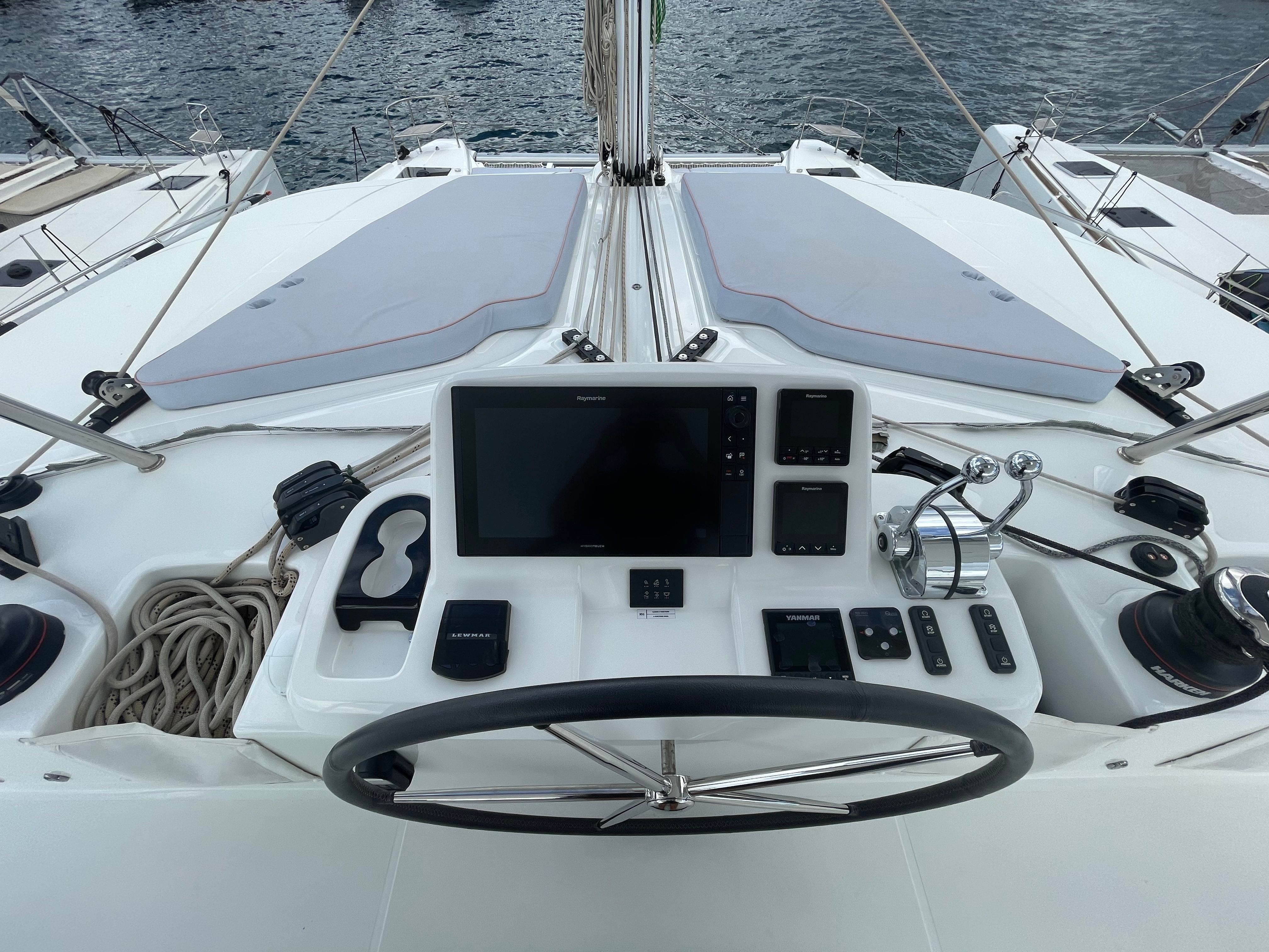 Lagoon 51 | Deb Elli