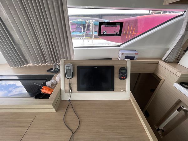 Lagoon 51 | Deb Elli