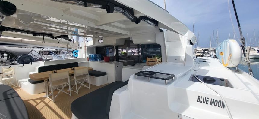 Lagoon 46 | Blue Moon