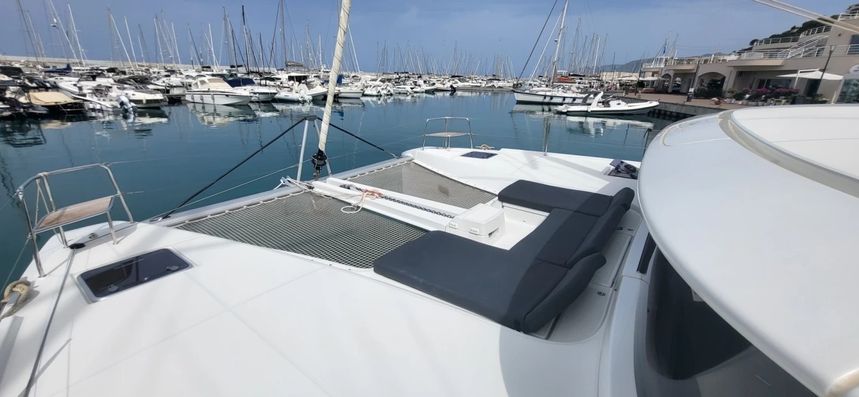 Lagoon 46 | Blue Moon