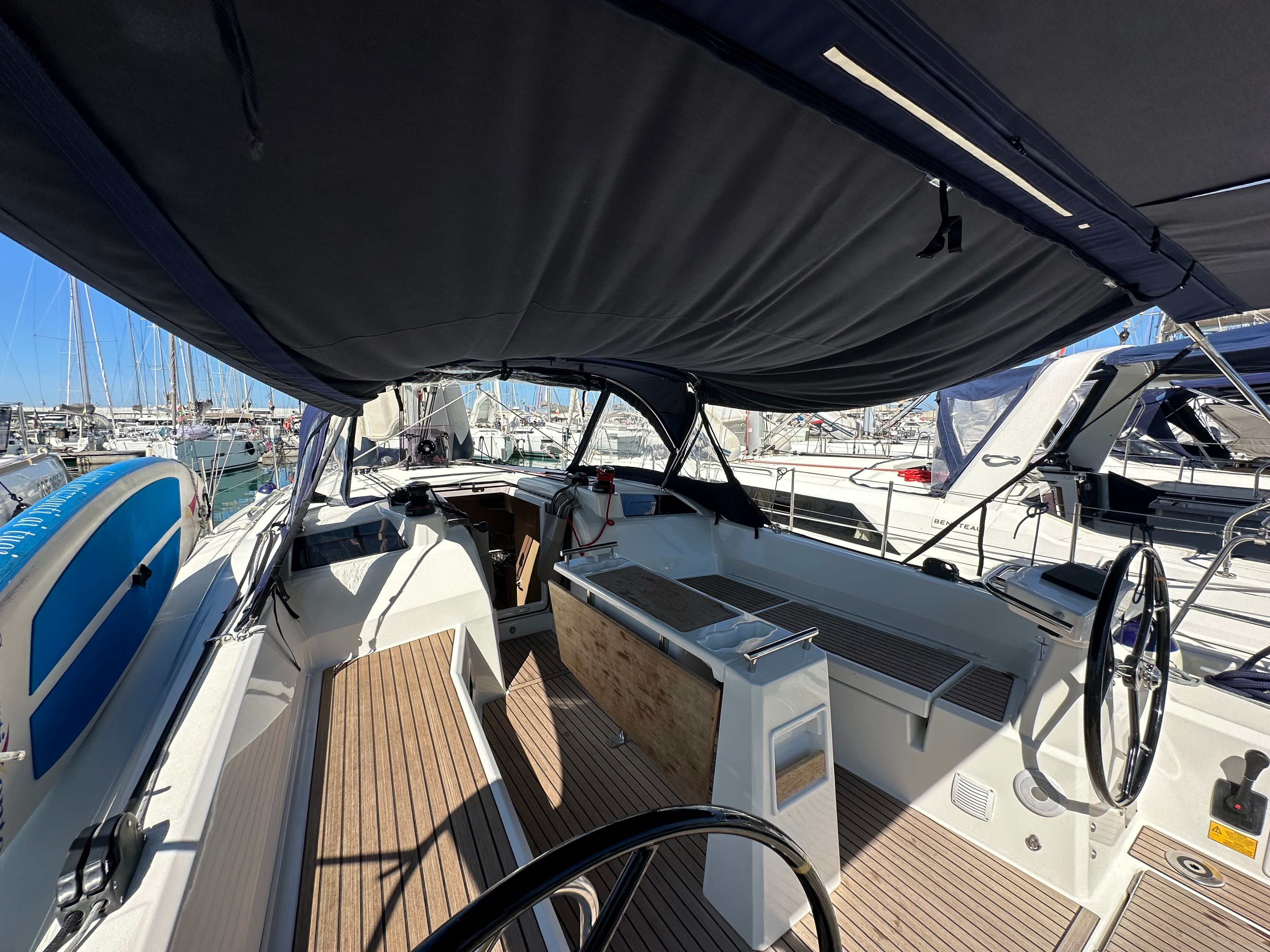 Beneteau Oceanis 37.1 | Aurora