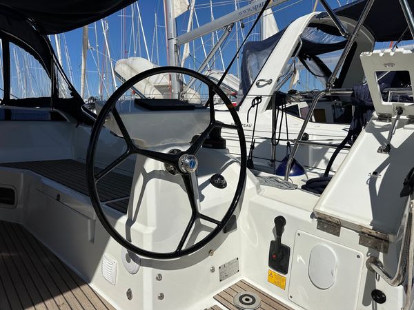 Beneteau Oceanis 37.1 | Aurora