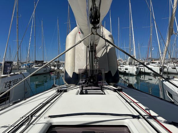 Beneteau Oceanis 37.1 | Aurora