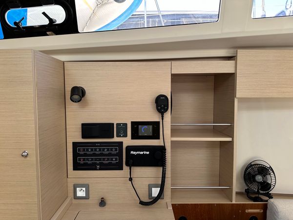 Beneteau Oceanis 37.1 | Aurora