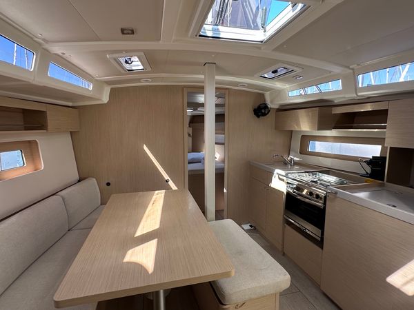 Beneteau Oceanis 37.1 | Aurora