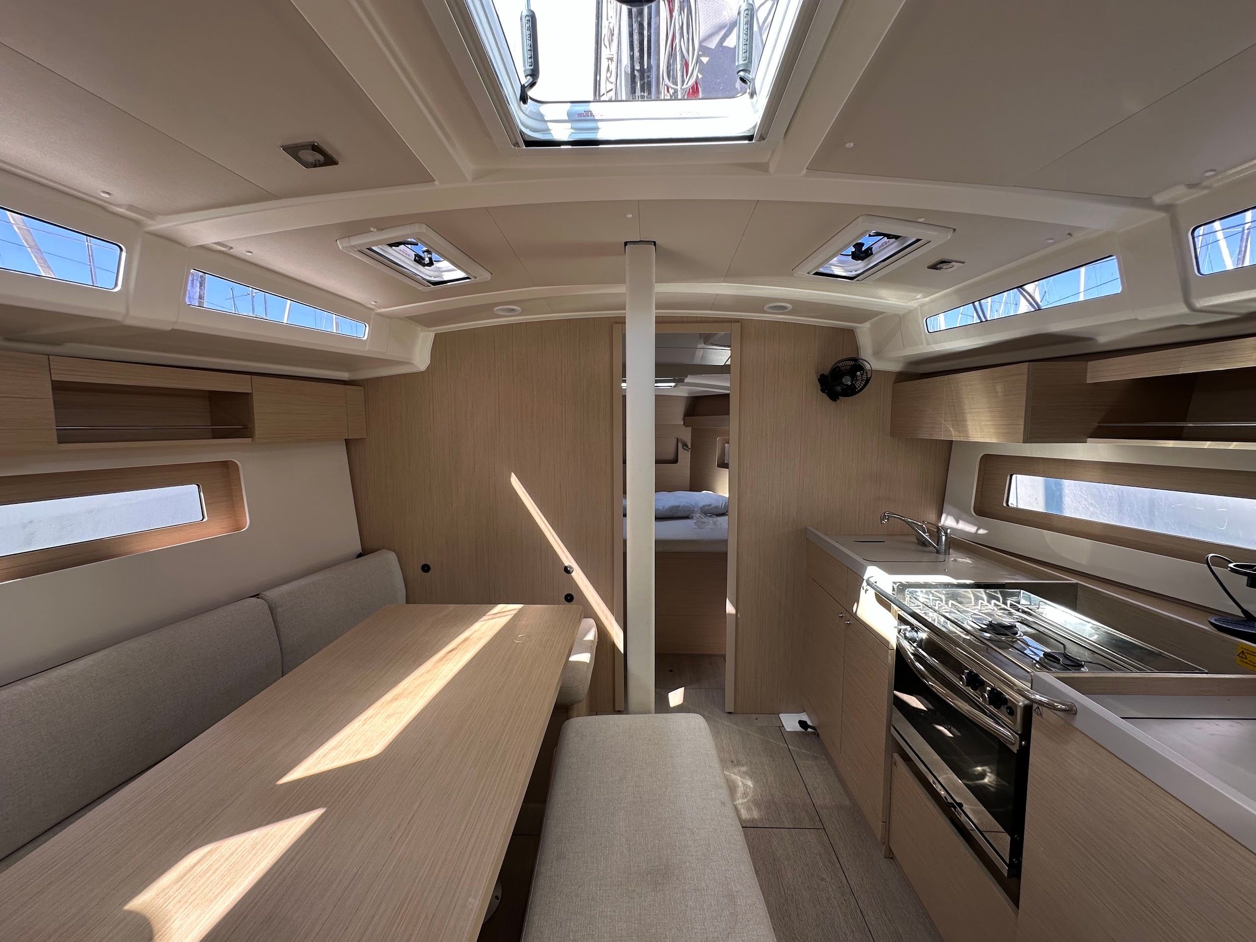 Beneteau Oceanis 37.1 | Aurora