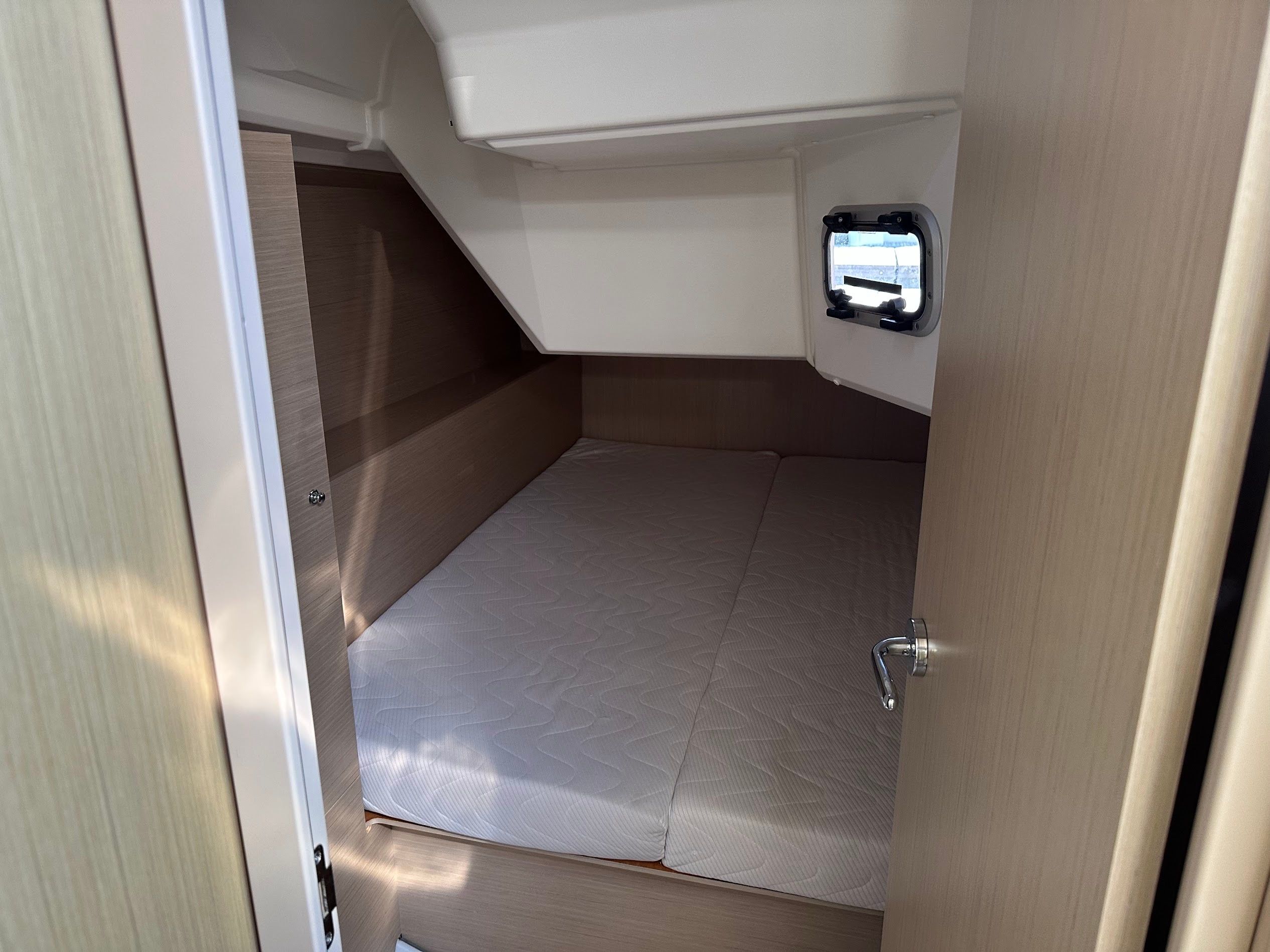 Beneteau Oceanis 37.1 | Aurora