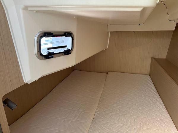 Beneteau Oceanis 37.1 | Aurora