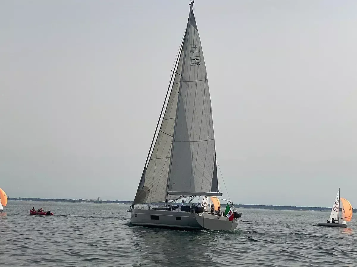 Bavaria C57 | Maimai