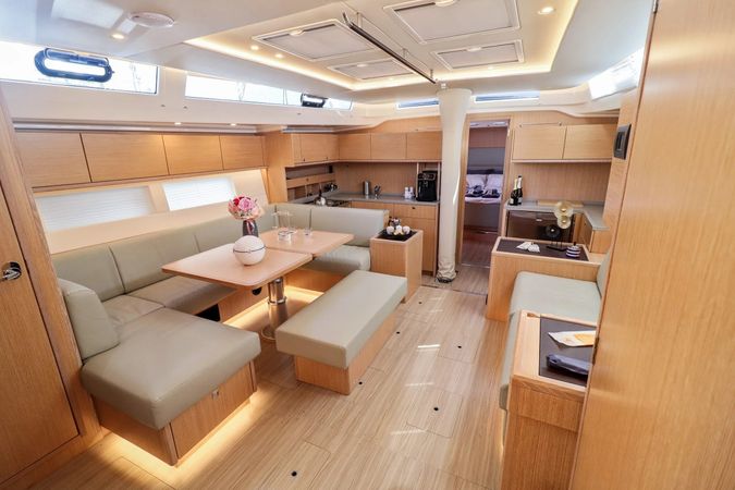 Bavaria C57 | Maimai