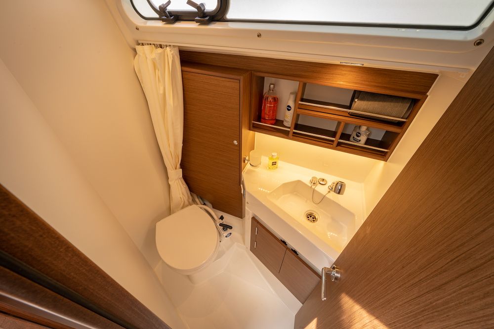 Beneteau Oceanis 34 | Infinity