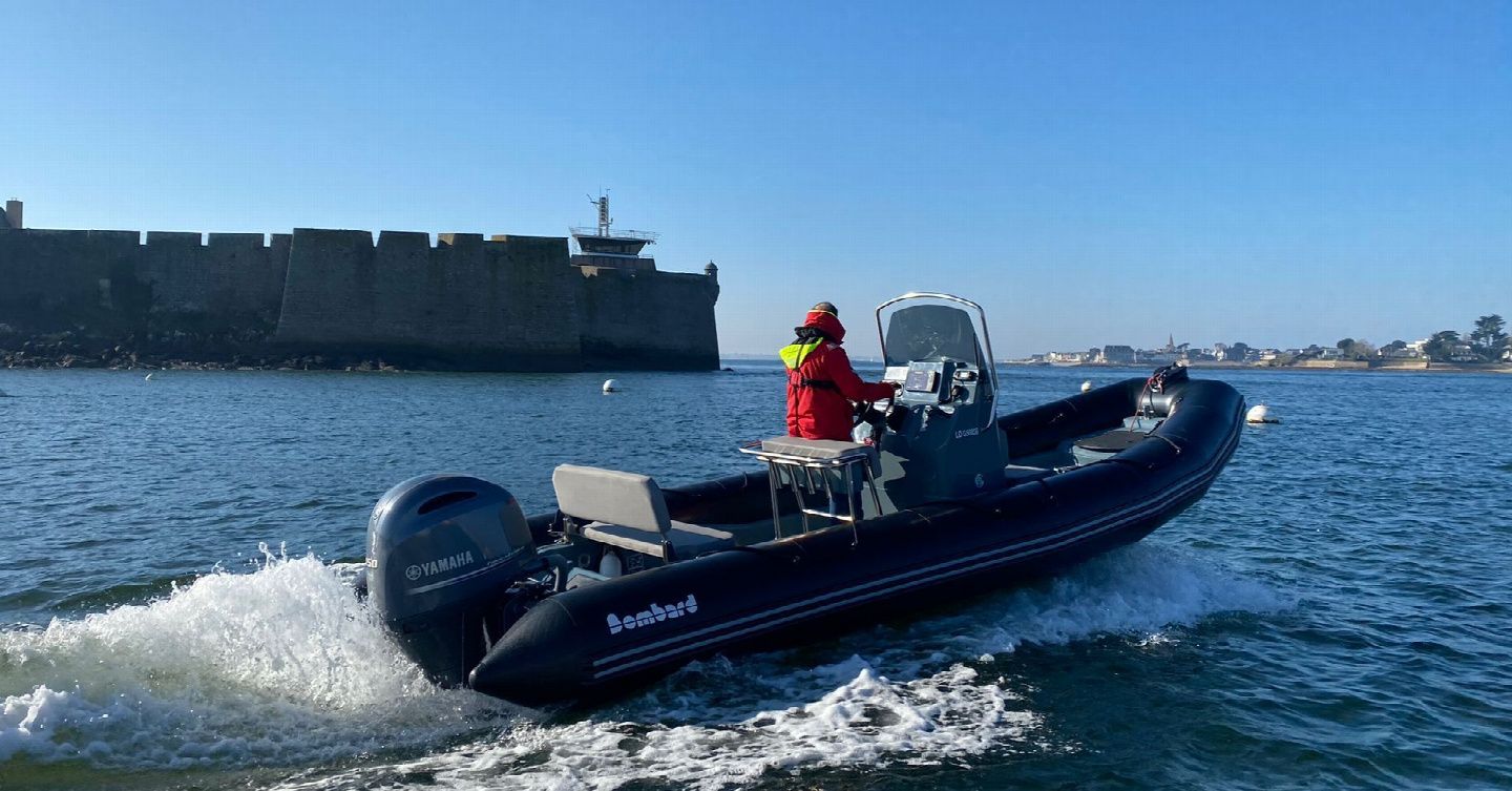 Bombard Explorer 700 | Tango