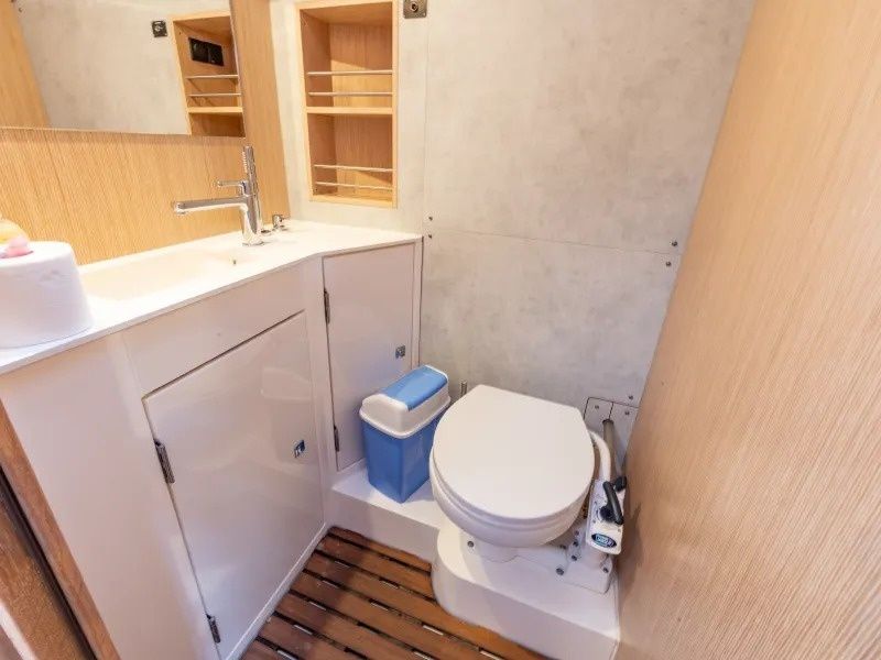 Bavaria C42 | Bluestone