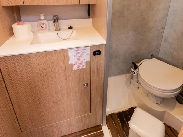 Bavaria C42 | Bluestone