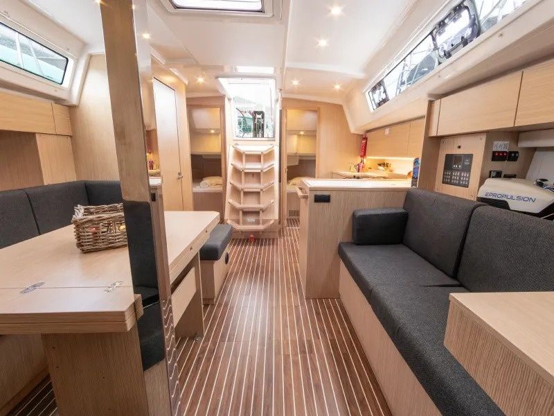 Bavaria C42 | Bluestone