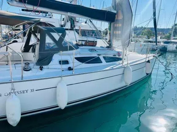 Sun Odyssey 35