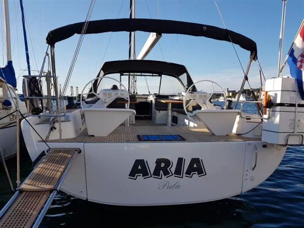 Jeanneau 64 | Aria