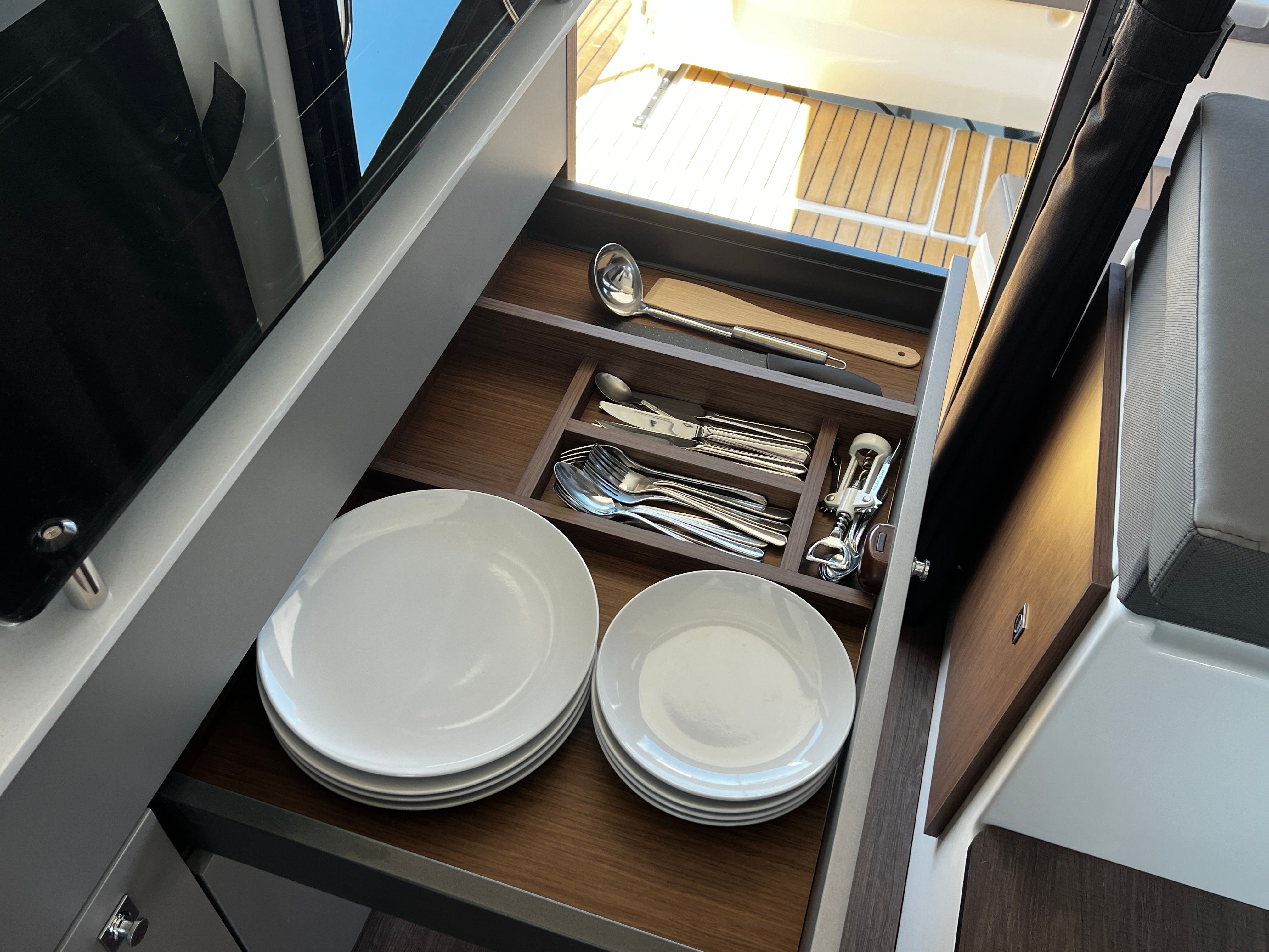 Beneteau Antares 9 | Ana