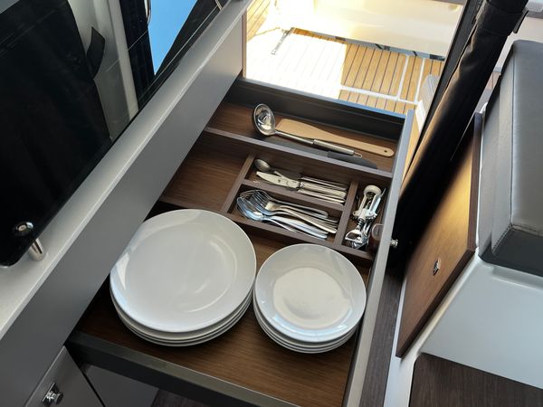 Beneteau Antares 9 | Ana