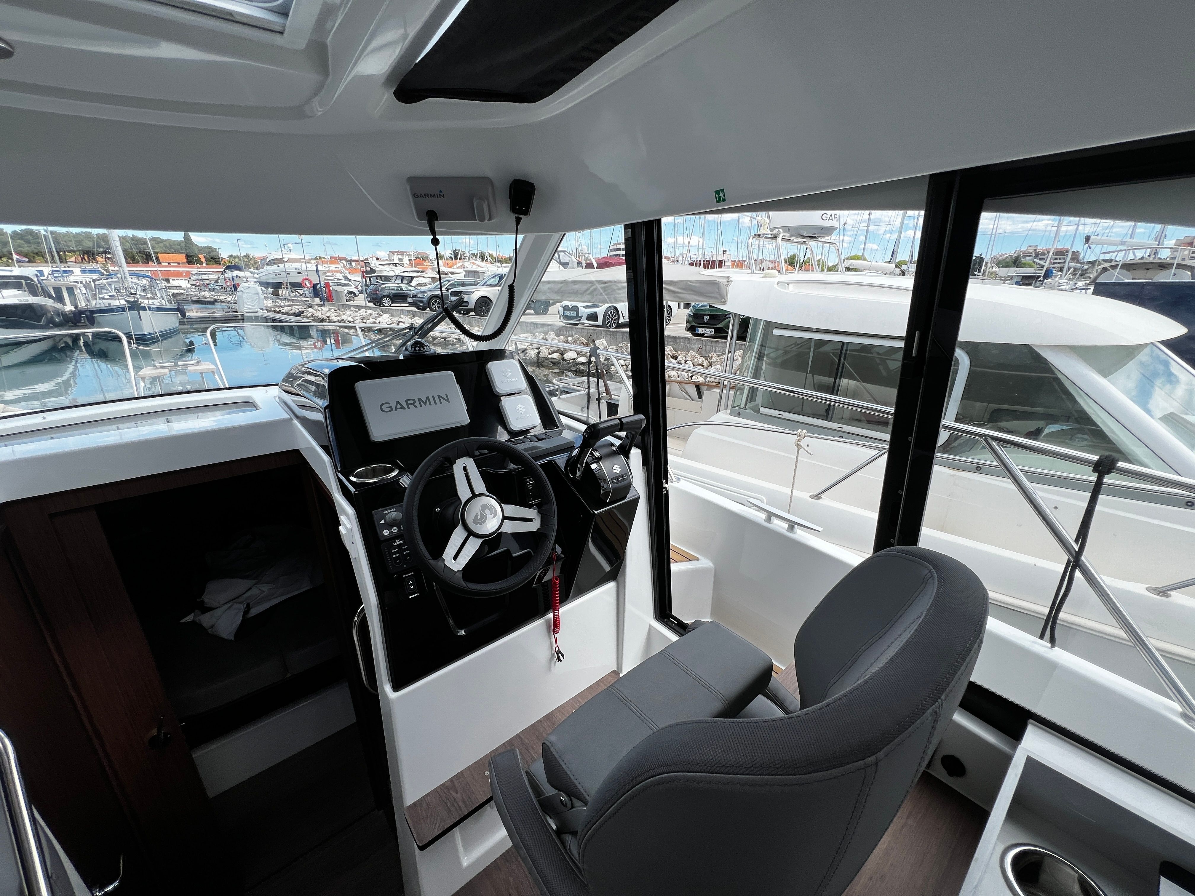 Beneteau Antares 9 | Ana