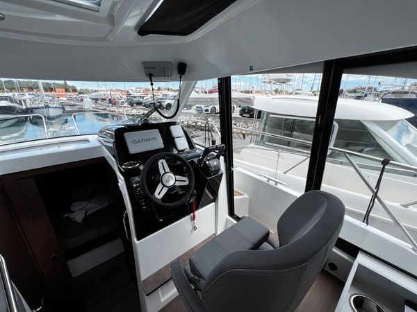 Beneteau Antares 9 | Ana