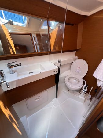 Jeanneau Sun Odyssey 410 | Lumina