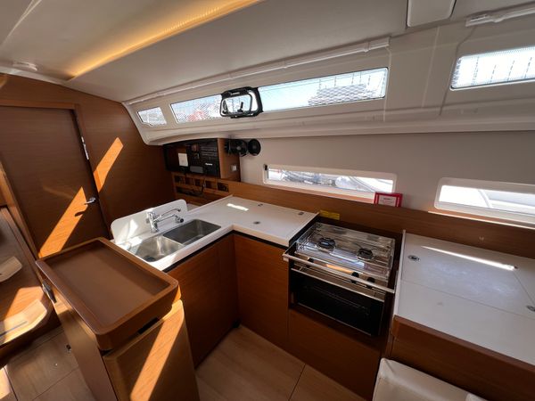 Jeanneau Sun Odyssey 410 | Lumina
