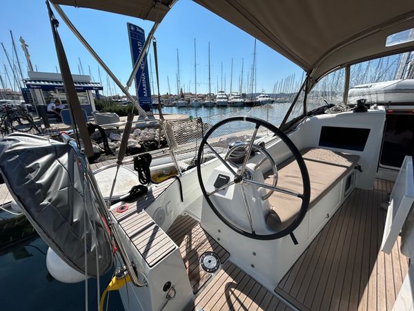 Jeanneau Sun Odyssey 410 | Lumina