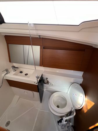 Jeanneau Sun Odyssey 410 | Lumina