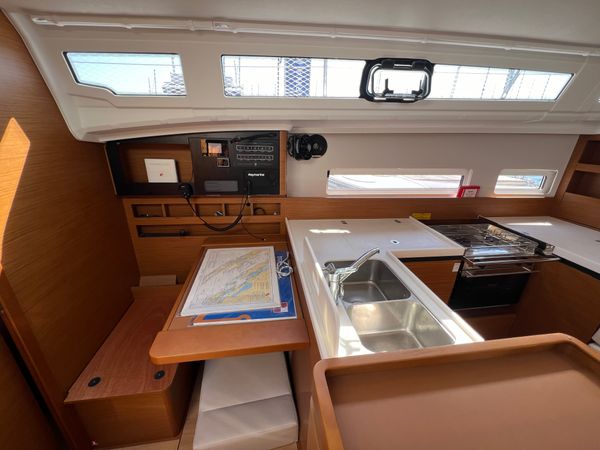 Jeanneau Sun Odyssey 410 | Lumina