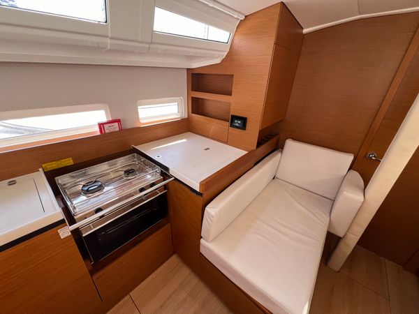 Jeanneau Sun Odyssey 410 | Lumina