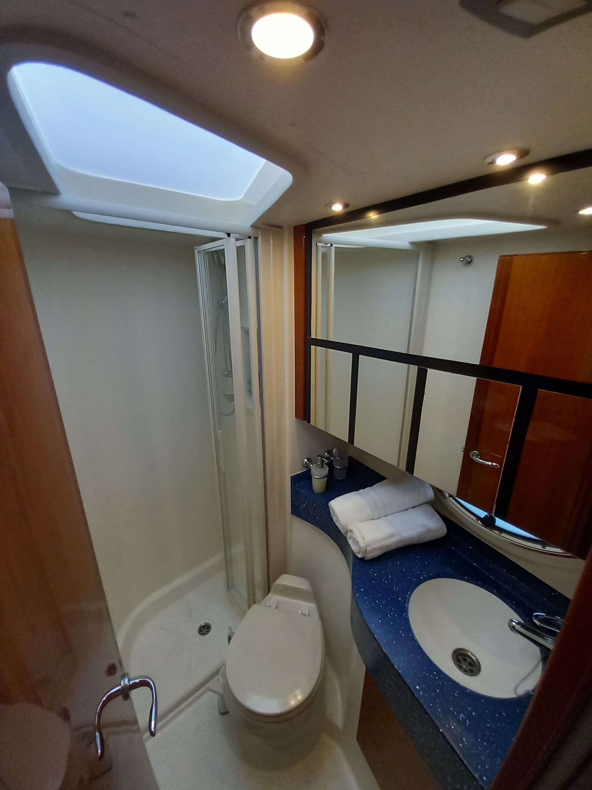 Rodman 38 Fly | Carlina