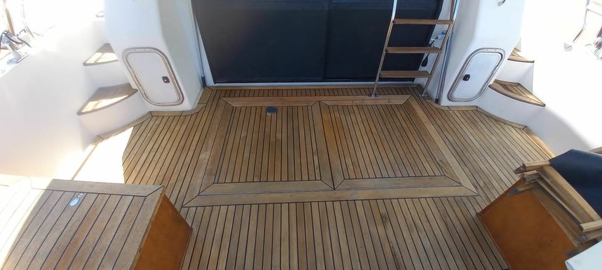 Neptunus 138 Sedan Fly | Polarys