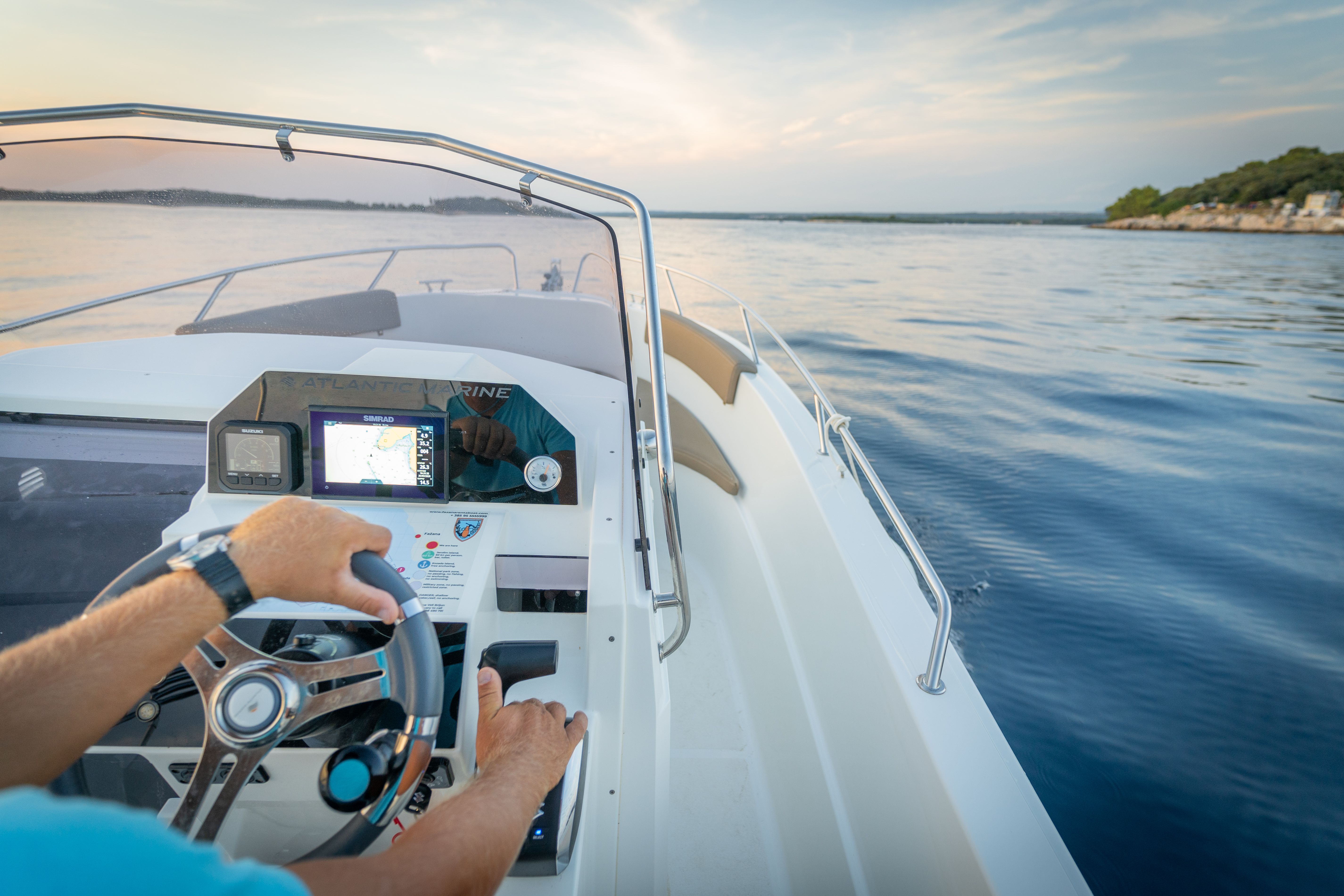 Atlantic Marine 670 | 23