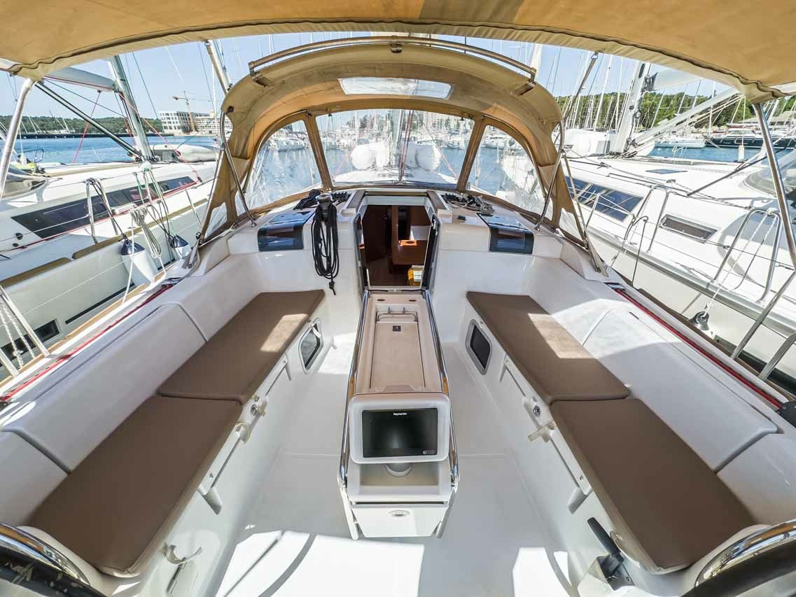 Jeanneau Sun Odyssey 449 | Pagomo Capri