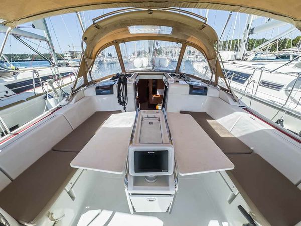 Jeanneau Sun Odyssey 449 | Pagomo Capri