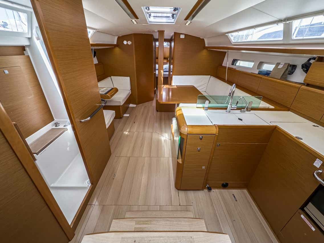 Jeanneau Sun Odyssey 449 | Pagomo Capri