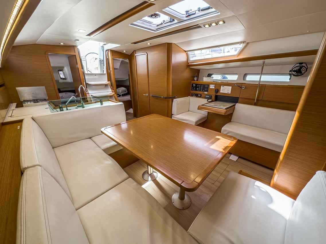 Jeanneau Sun Odyssey 449 | Pagomo Capri