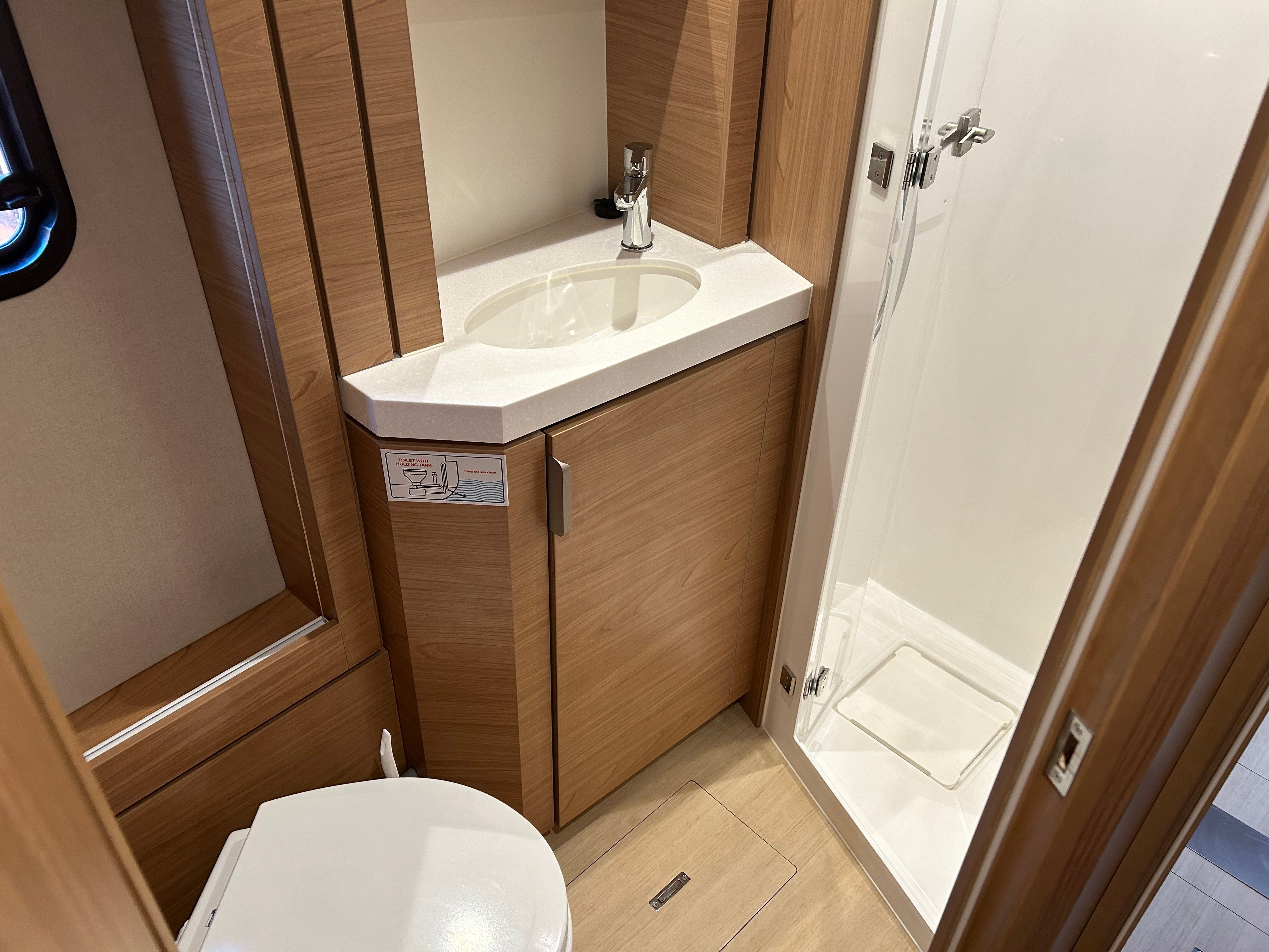 Bali 4.6 | Solo Star