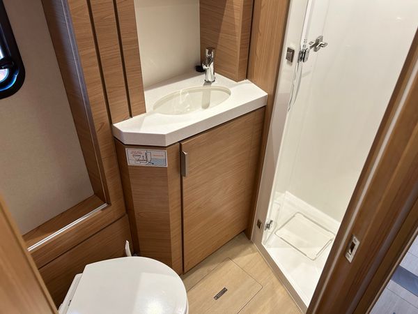 Bali 4.6 | Solo Star