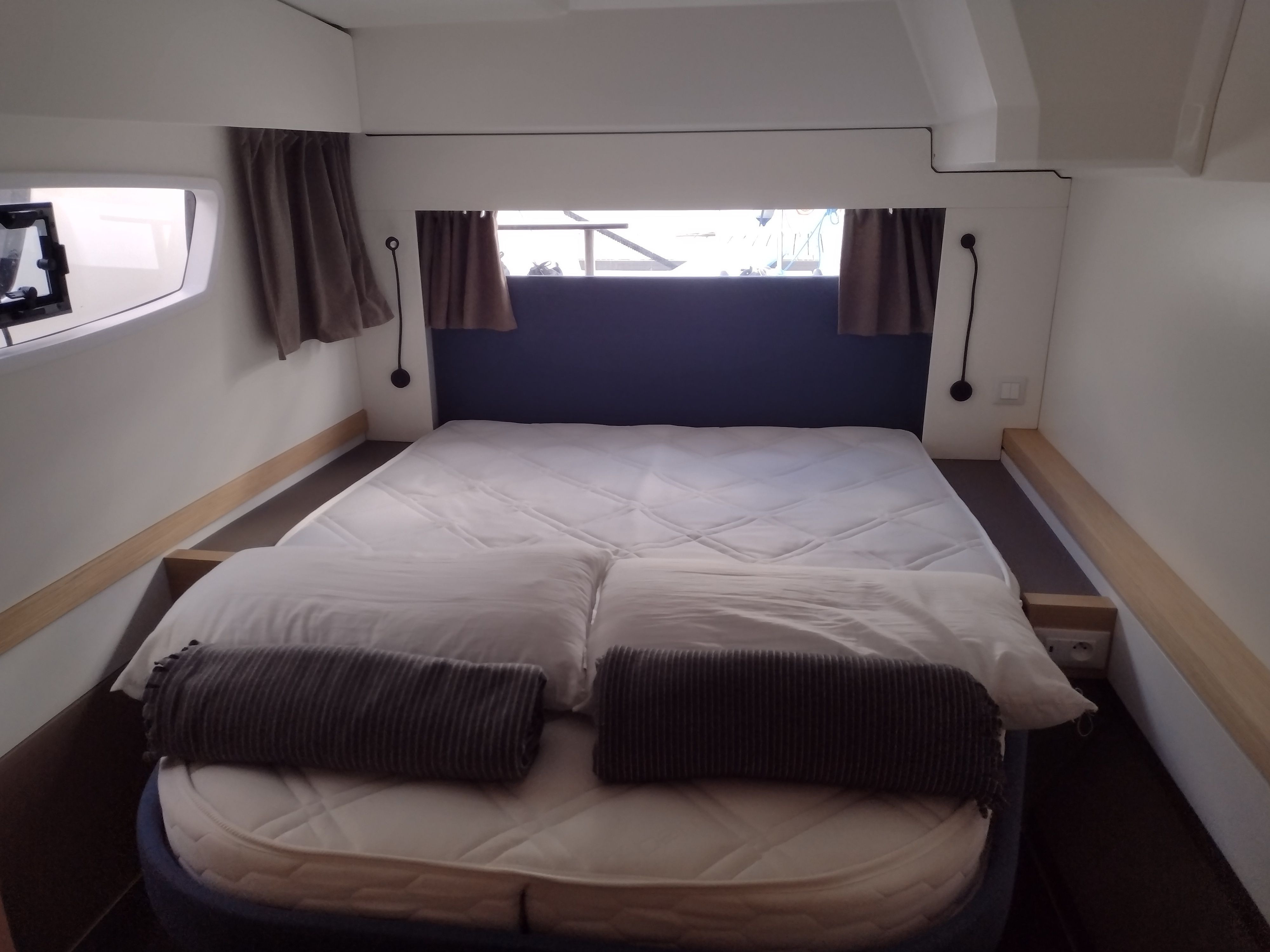 Fountaine Pajot Astrea 42 | Agitation