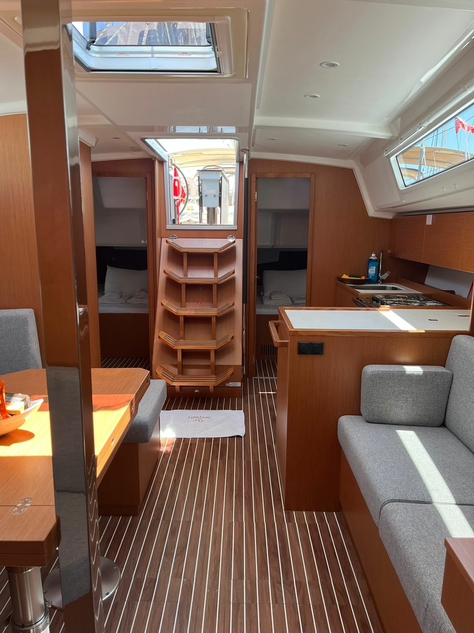 Bavaria C42 | Juju