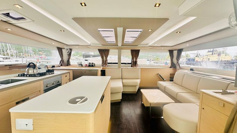 Fountaine Pajot Aura 51 | Freedom