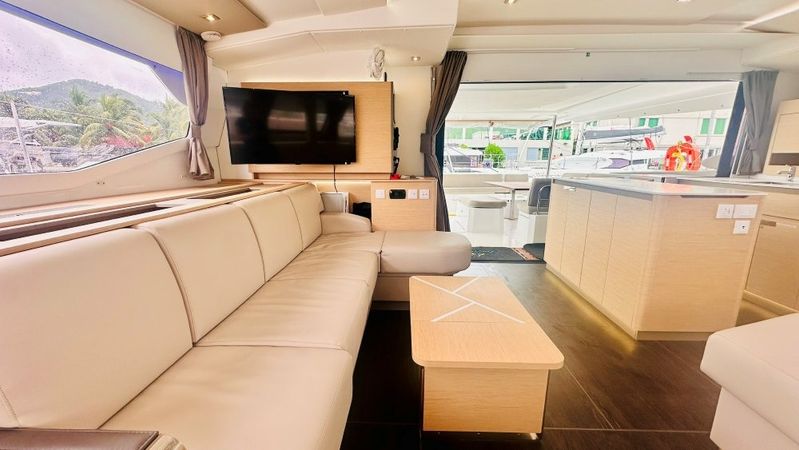 Fountaine Pajot Aura 51 | Freedom