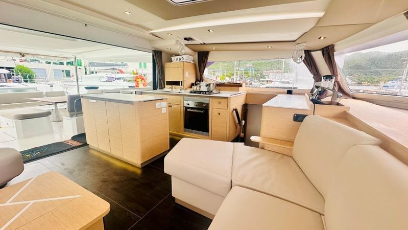 Fountaine Pajot Aura 51 | Freedom