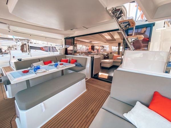 Fountaine Pajot Elba 45 | Lucky Traveller