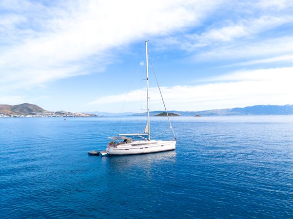 Bavaria Cruiser 46 | T-Rex