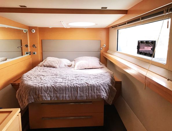 Cumberland 47 LC | Beluga